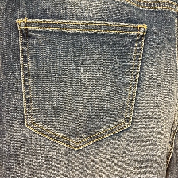 FASHION NOVA Sz 11 High Rise Boyfriend Jeans Mid-Wash NWT - Picture 7 of 9